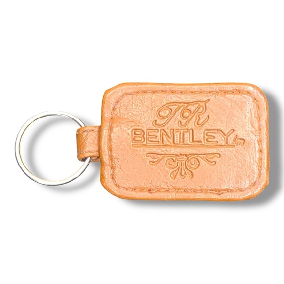 Vintage Bentley Tan Brown Leather Keychain Collectible Travel Automobile - Picture 1 of 6